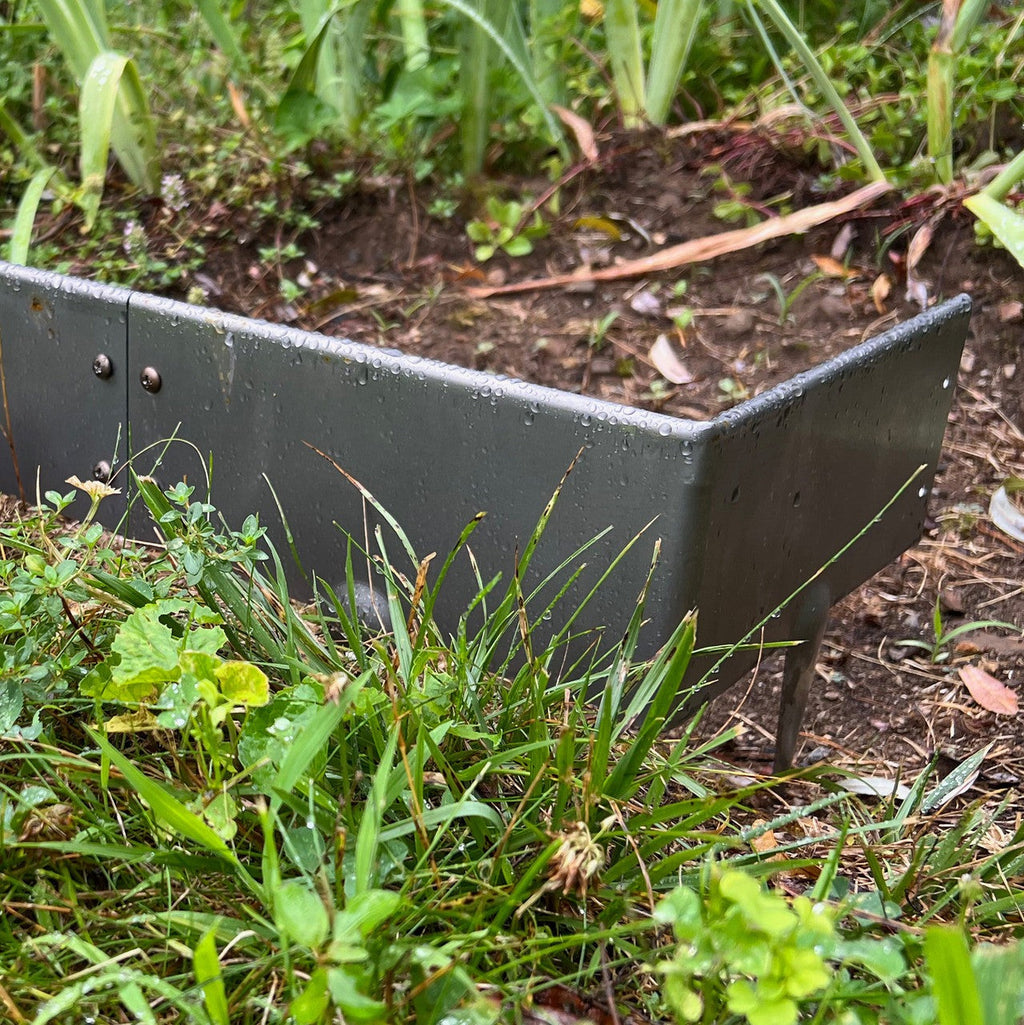 Cor-Ten Steel Lawn Corners (Set of 2)