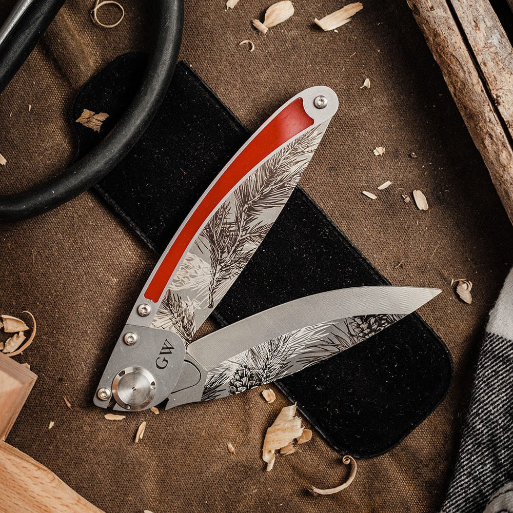 K2 Engraved Pinecone Pocket Knife
