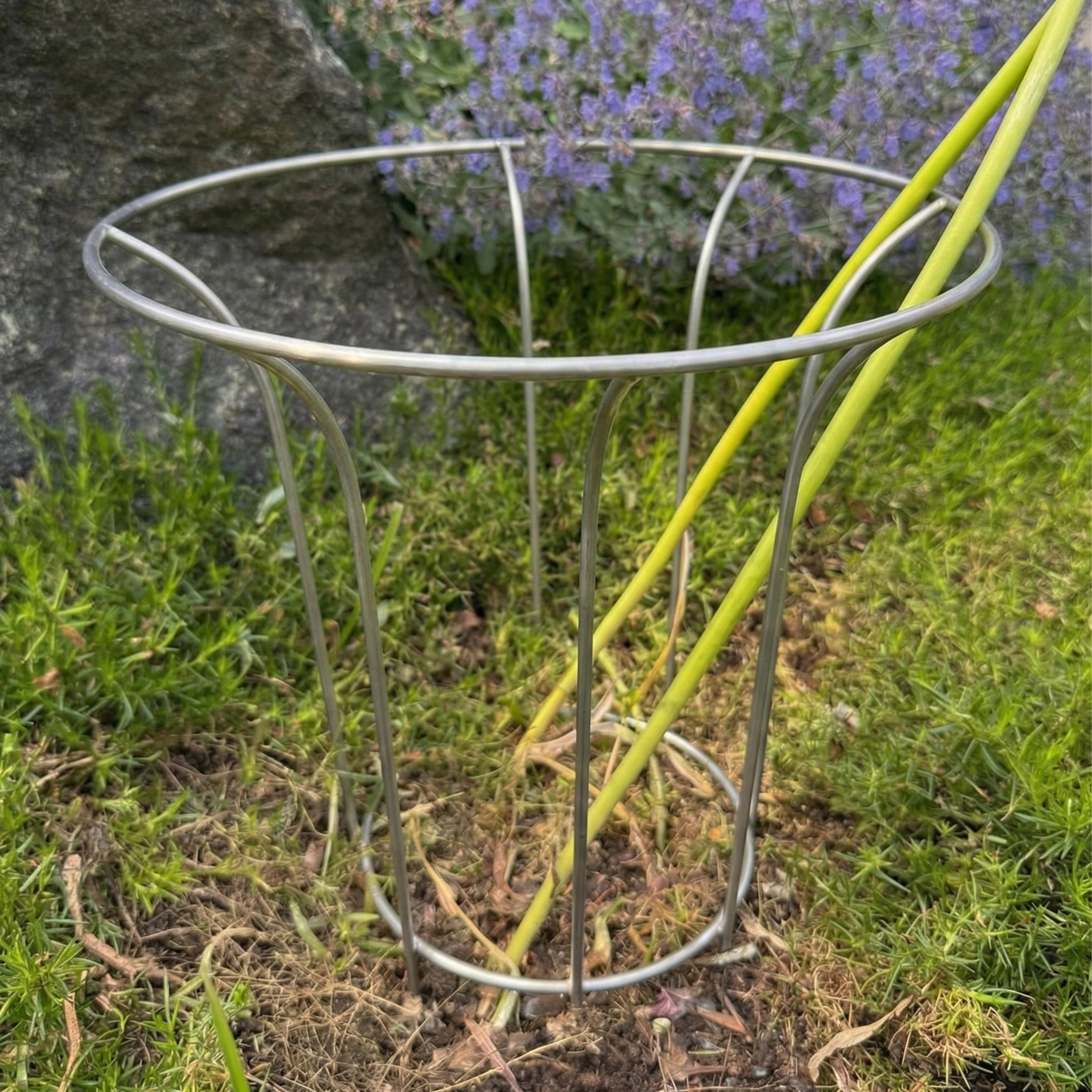 Fluted Garden Support (Set of 4)
