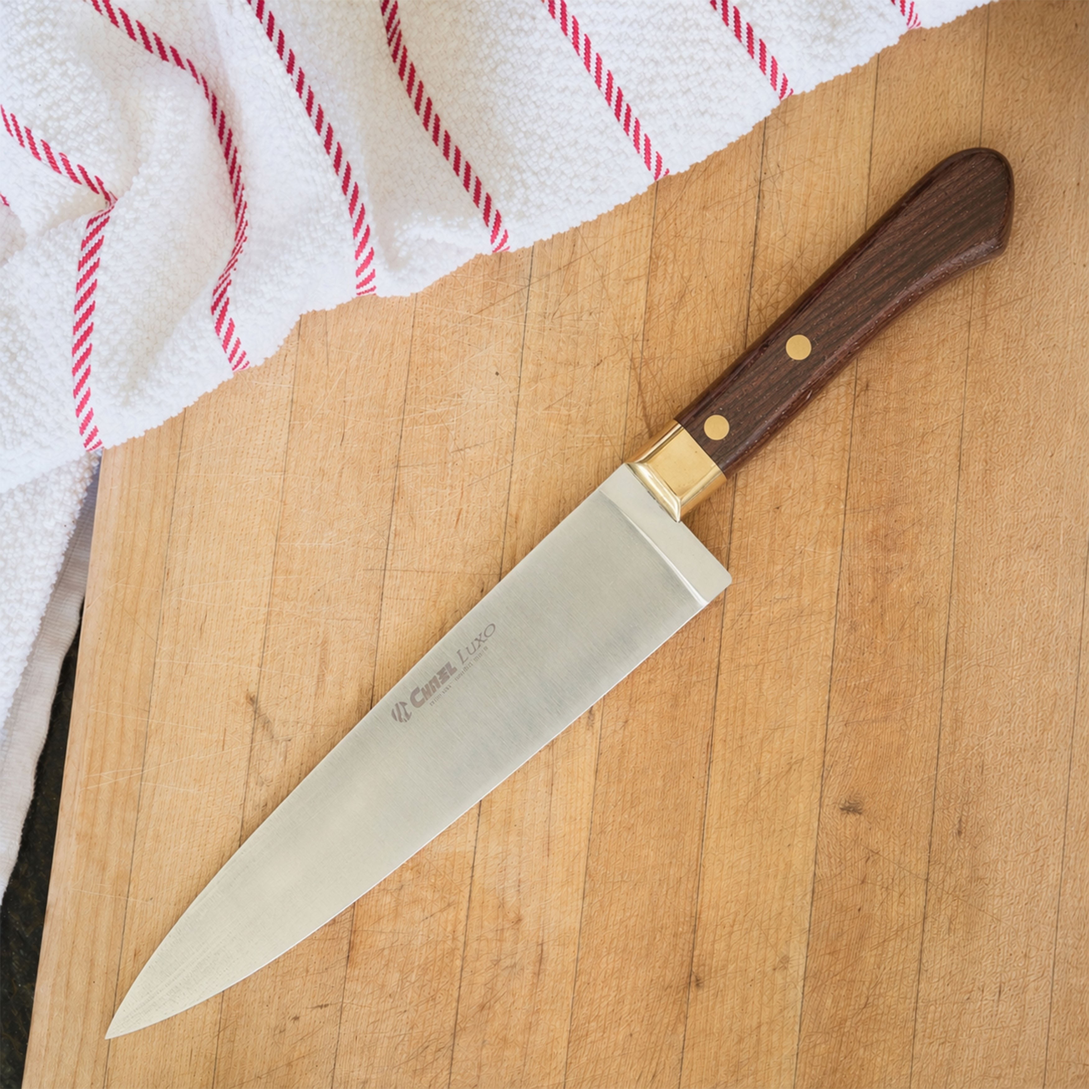 Butcher - handle in wood and brass