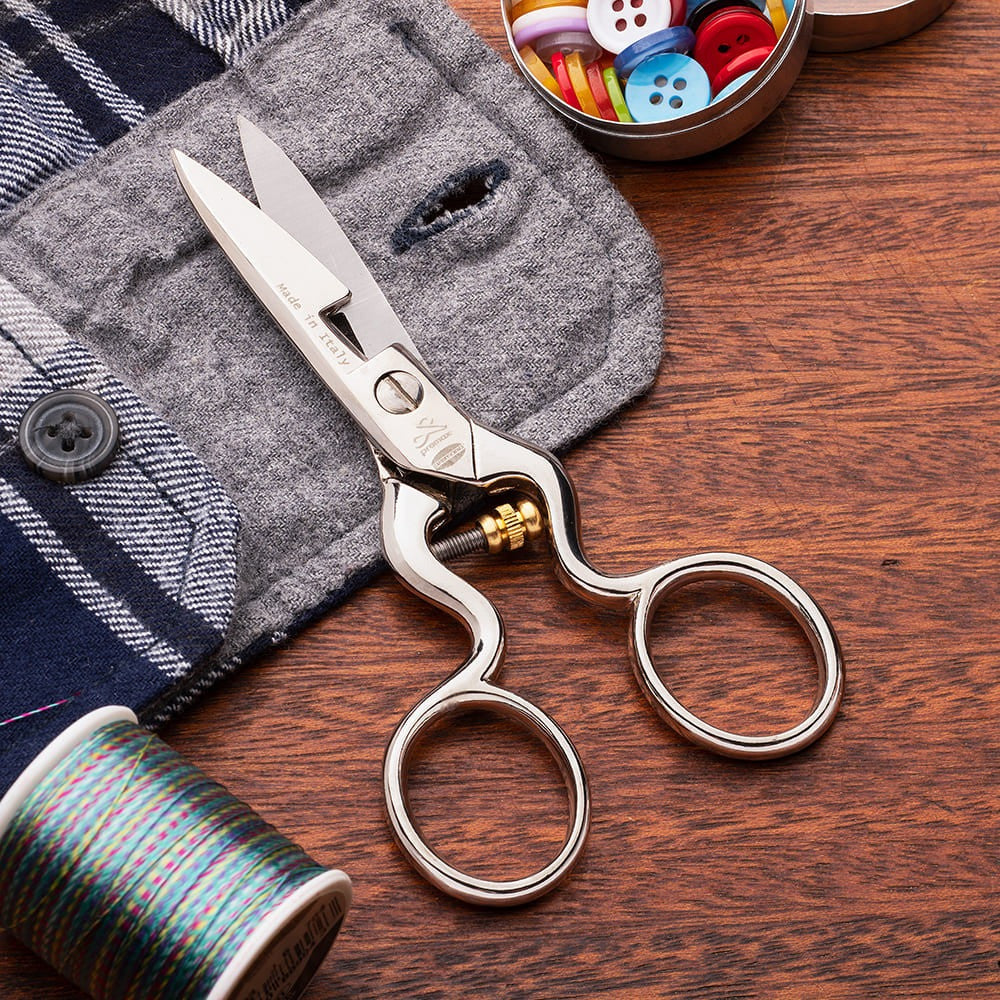 Traditional Buttonhole Scissors