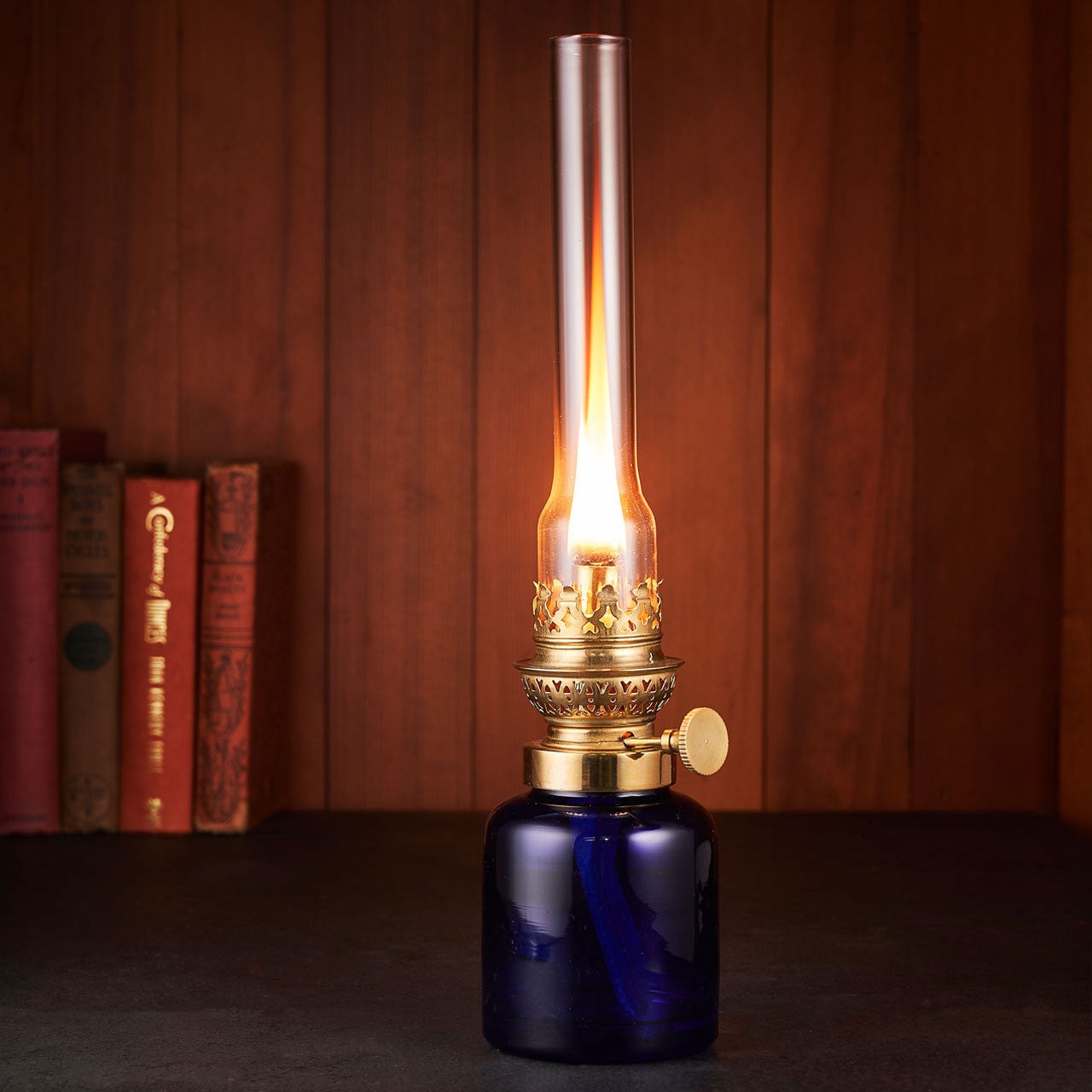 Heirloom Oil Table Lamp - Small