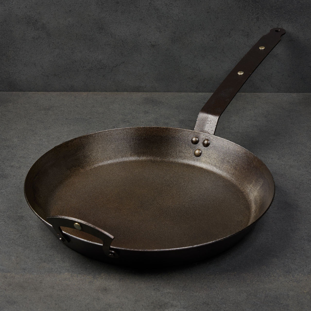 Netherton Spun Iron Classic Frying Pan