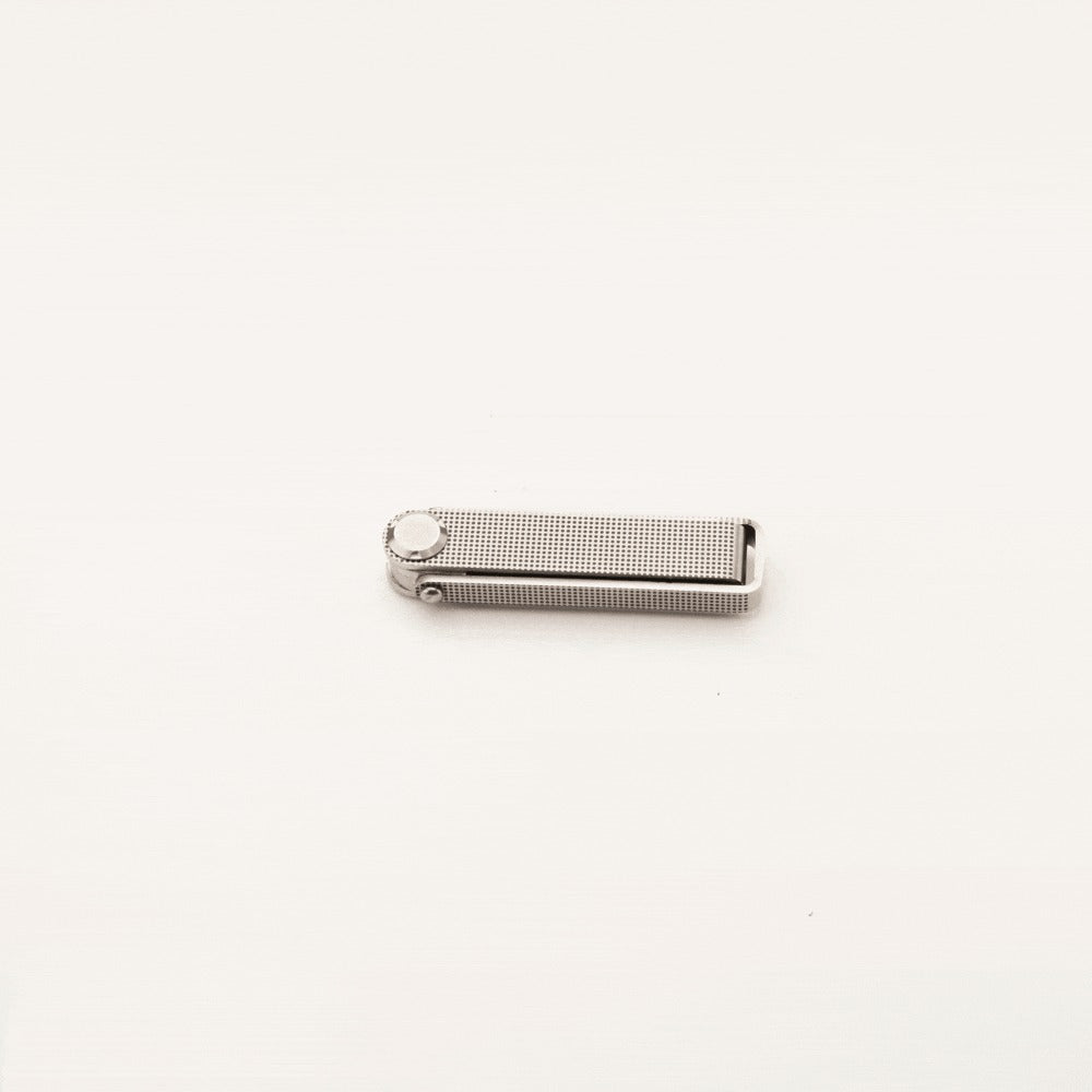 Garrett Wade’s Elegant, Secret, Bifold Knife