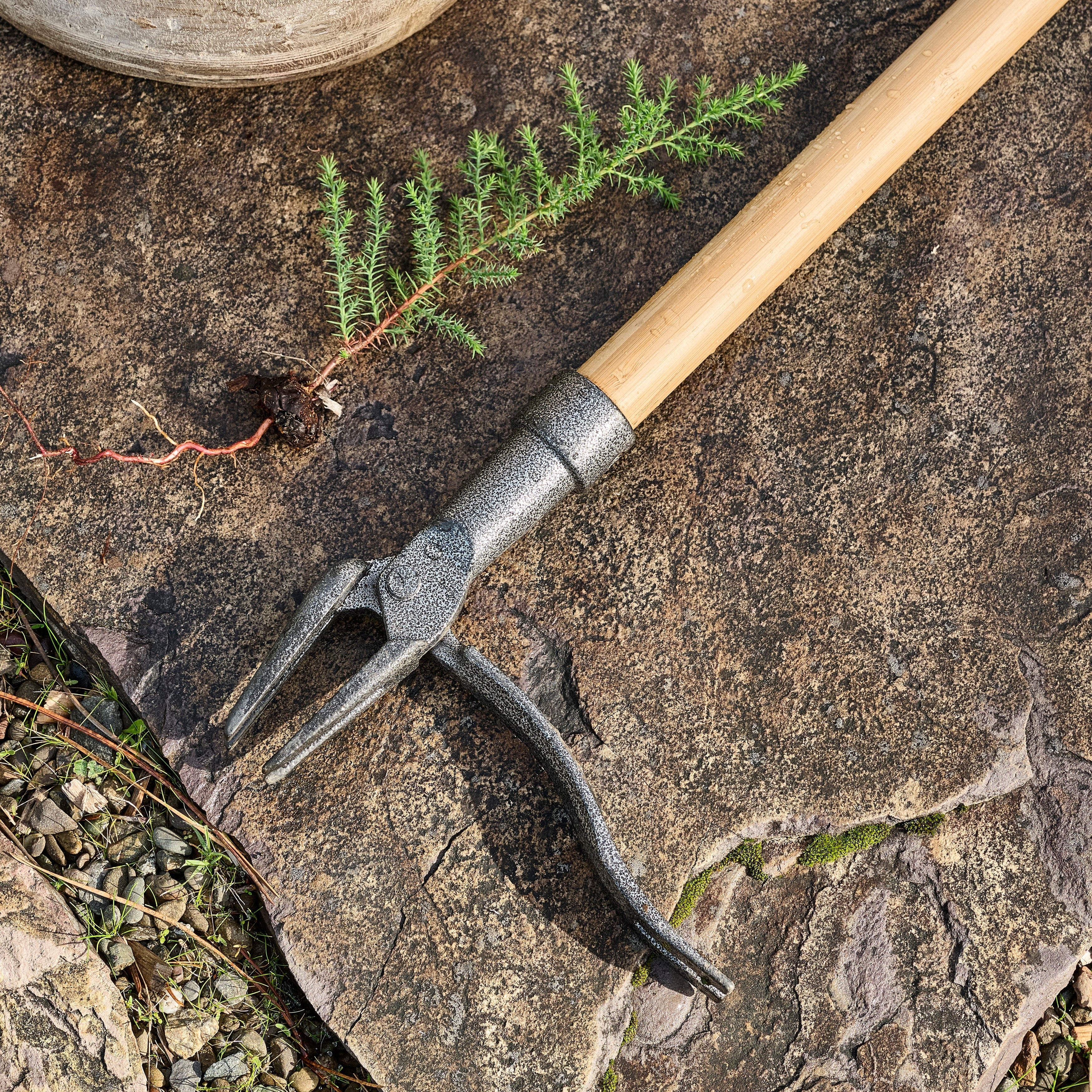 Garry's Back Saving Weeder