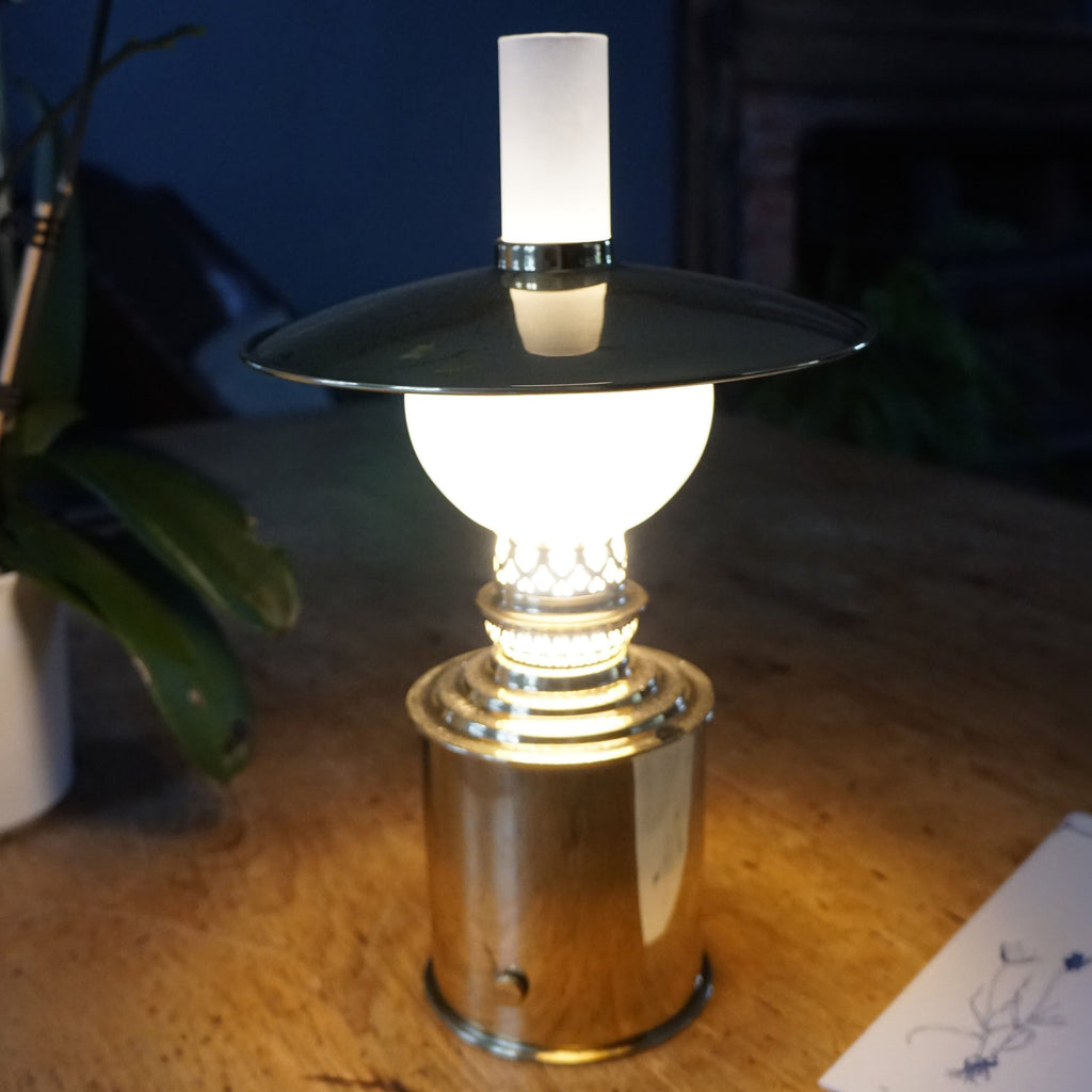 Modern LED Captain's Shade Lamp