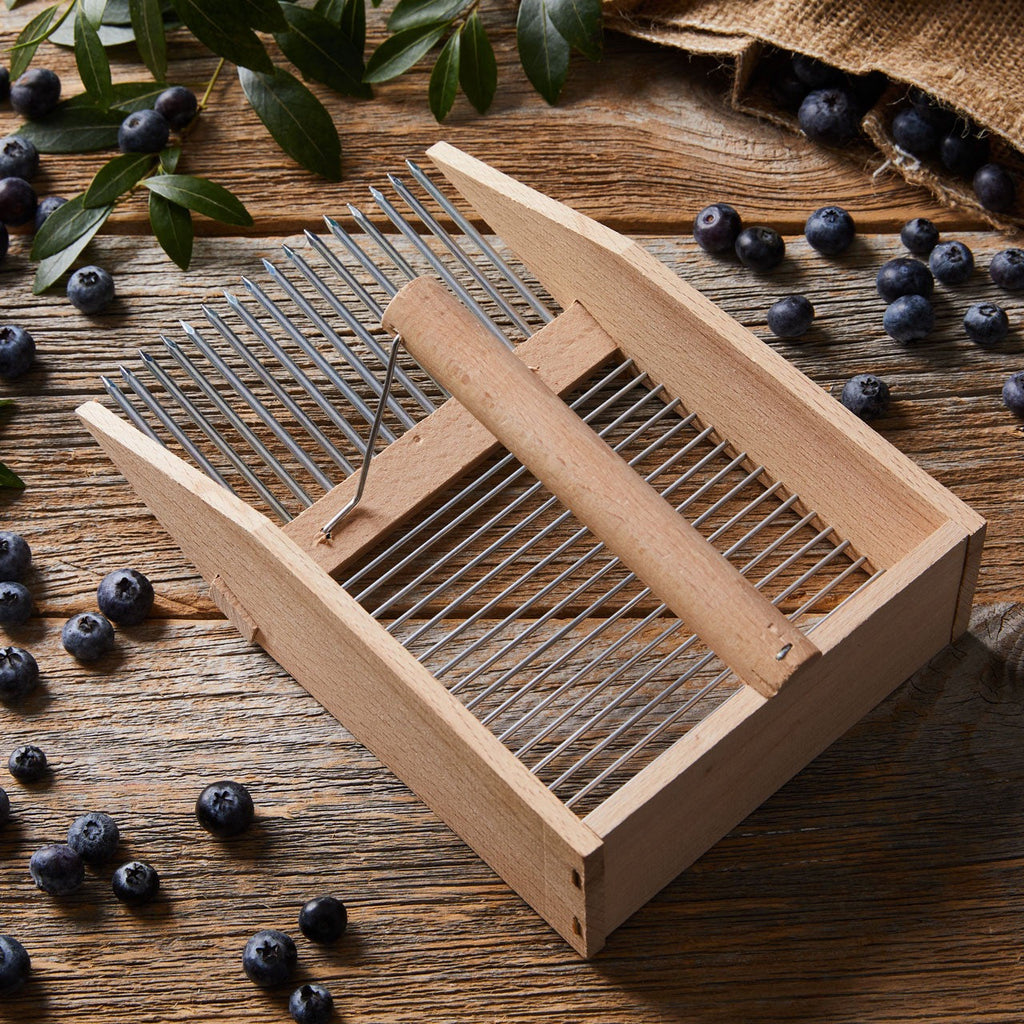 Huckleberry Comb Berry Harvester