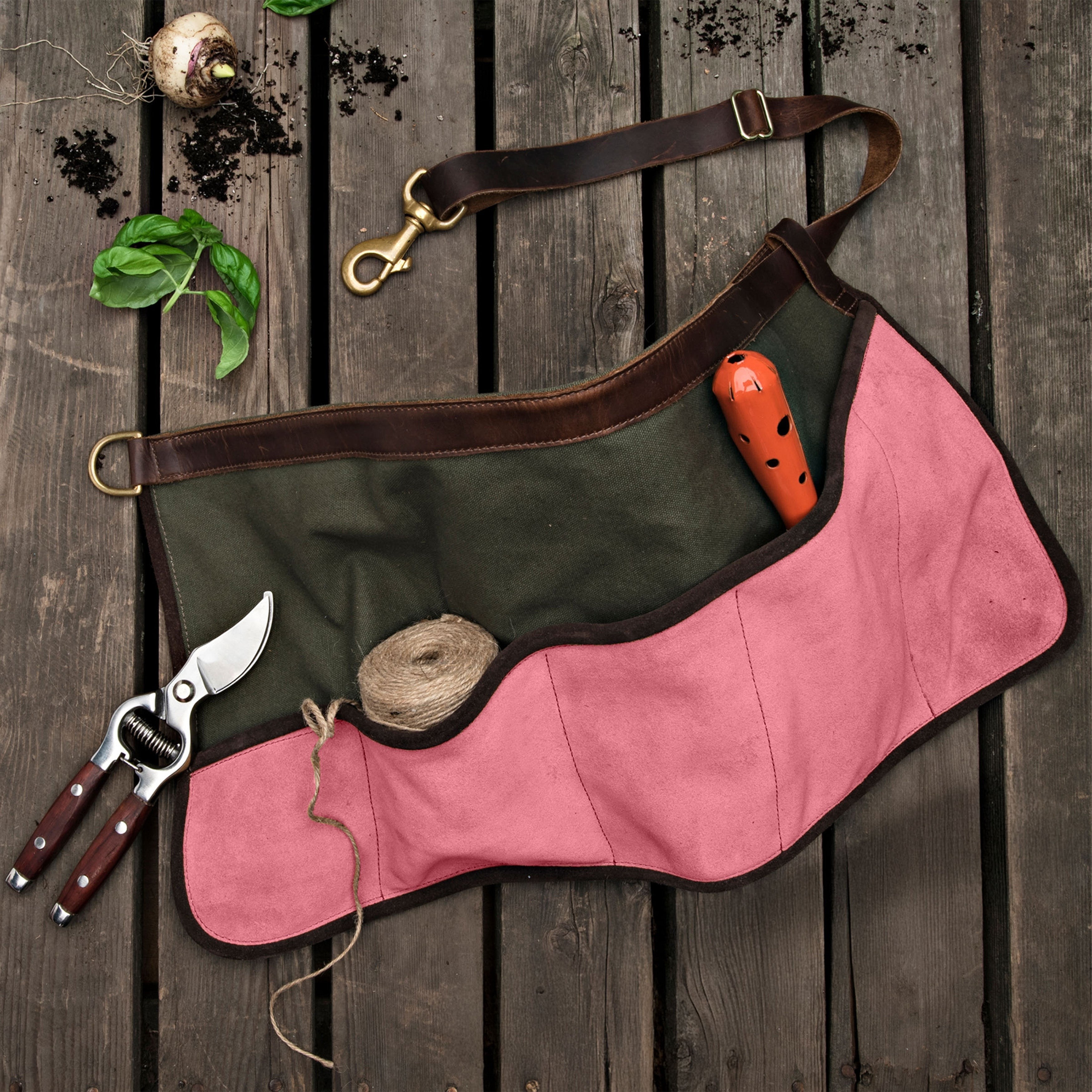 Waist-Level Gardening Apron, Pink