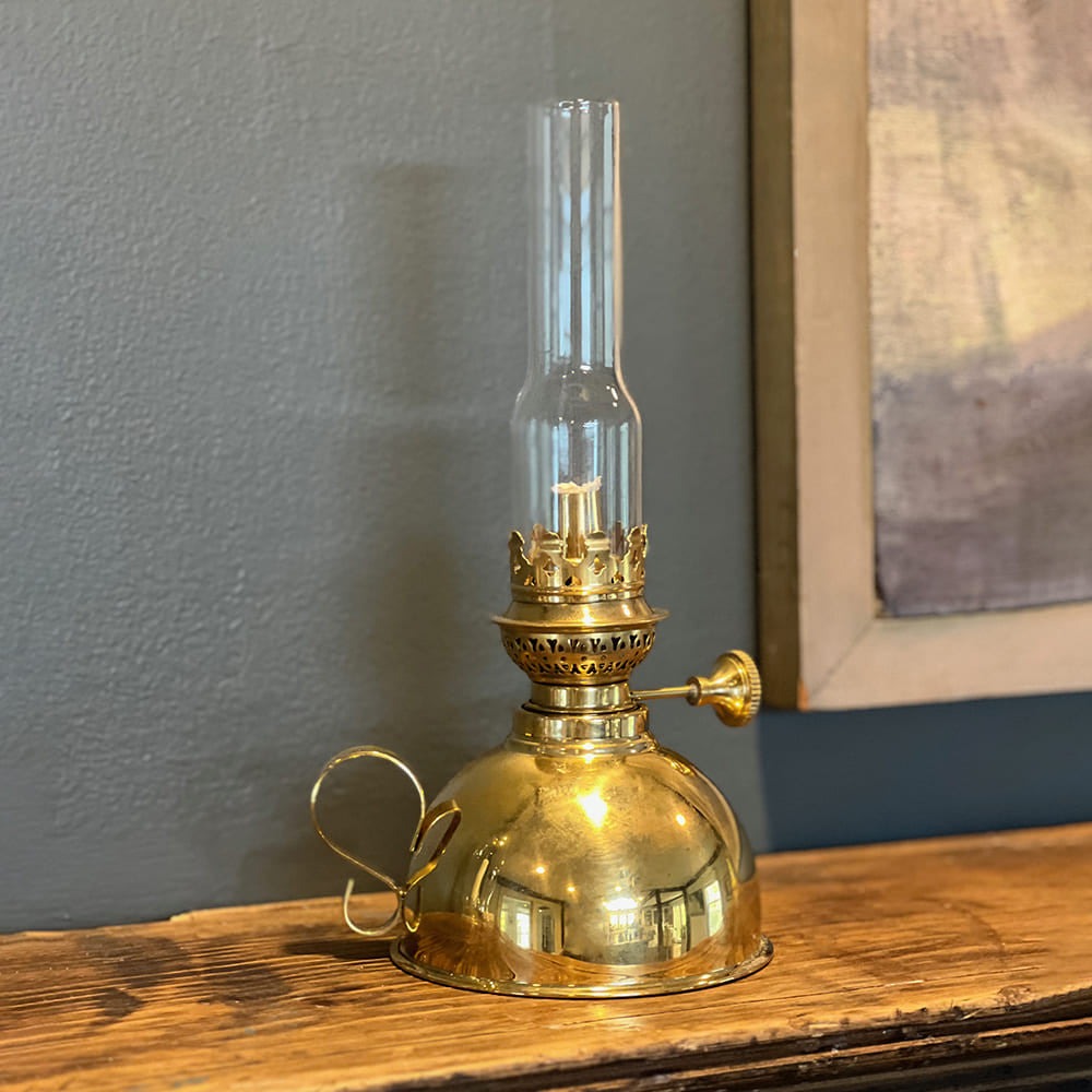 9 In. Extra-Bright Brass Lamp